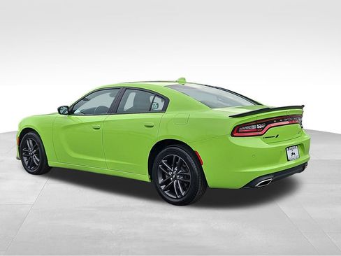 Used 2019 Dodge Charger SXT w/ Blacktop Package image 5