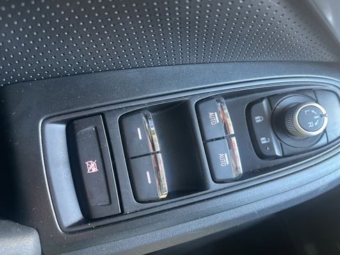 Certified 2022 Subaru Crosstrek 2.5i Limited w/ Moonroof Package 2 image 23