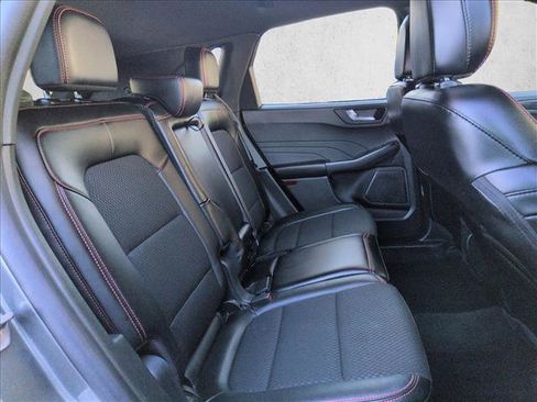 Used 2025 Ford Escape ST-Line image 18