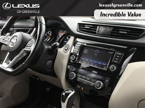 Used 2020 Nissan Rogue Sport SV w/ All-Weather Package image 34