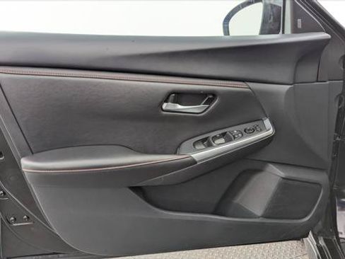 Used 2025 Nissan Sentra SR FWD image 13