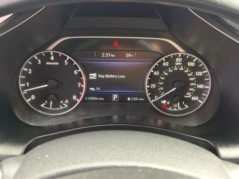 Used 2016 Nissan Murano SV AWD/4WD image 16
