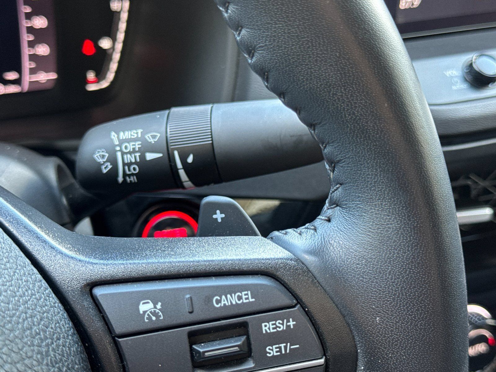 Used 2025 Honda Accord Sport image 30