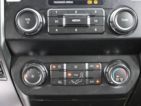 Used 2022 Ford F250 XLT AWD/4WD image 24