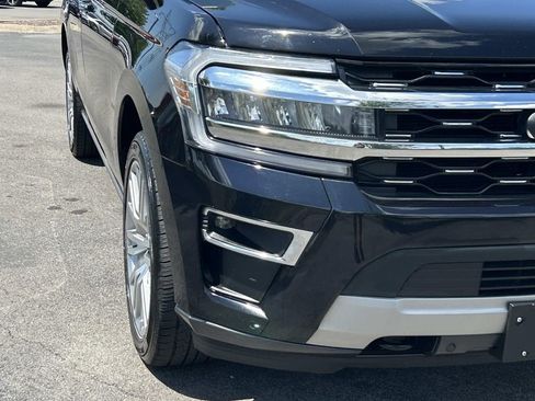 Used 2023 Ford Expedition Max Limited AWD/4WD image 12