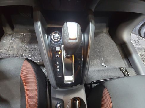 New 2025 Nissan Versa SR w/ Trunk Package image 15