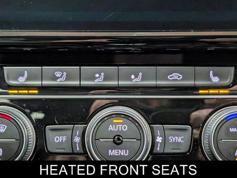 Used 2019 Volkswagen Golf 4-Door image 28