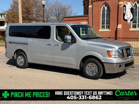 Used 2017 Nissan NV 3500 SL image 1