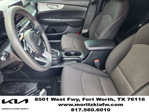 Certified 2022 Kia Forte LXS w/ LXS Technology Package FWD image 11