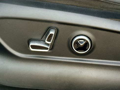 Certified 2024 Maserati Grecale GT image 25