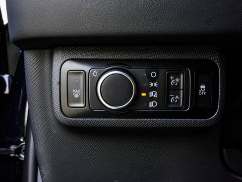 Used 2023 Ford Mustang Mach-E Premium AWD/4WD image 33
