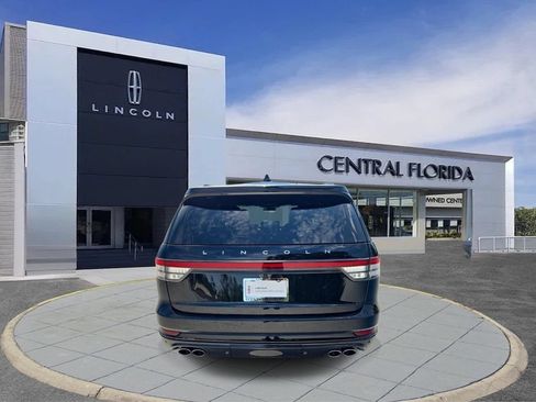 Certified 2025 Lincoln Aviator Reserve w/ Jet Appearance Package RWD image 4