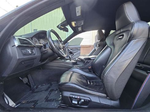 Used 2018 BMW M4 Coupe image 25