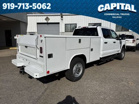New 2026 Ford F350 XL w/ XL Chrome Package AWD/4WD image 10
