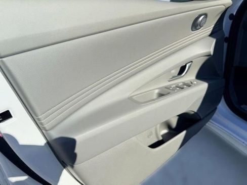 New 2026 Hyundai Elantra SEL Sport Premium FWD image 18