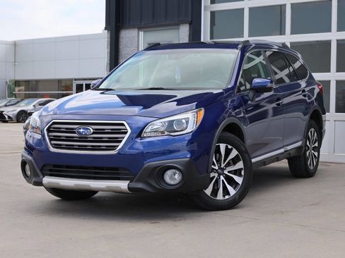 Used 2017 Subaru Outback 3.6R Touring w/ Protection Package #1 AWD/4WD image 3