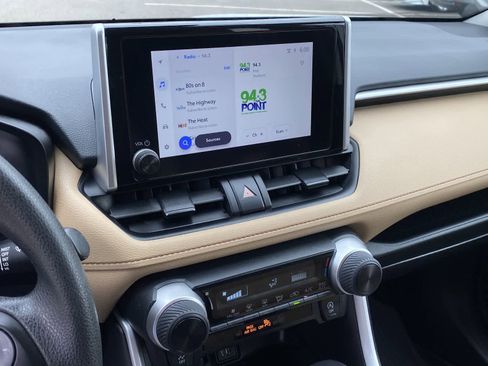 Used 2023 Toyota RAV4 LE image 26