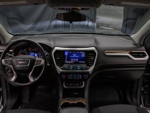 Used 2021 GMC Acadia SLE image 21