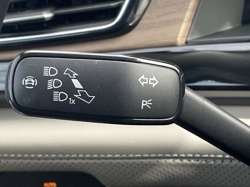 Certified 2025 Volkswagen Atlas SE w/ Panoramic Sunroof Package image 26