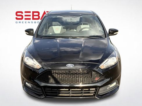 Used 2018 Ford Focus ST FWD image 6