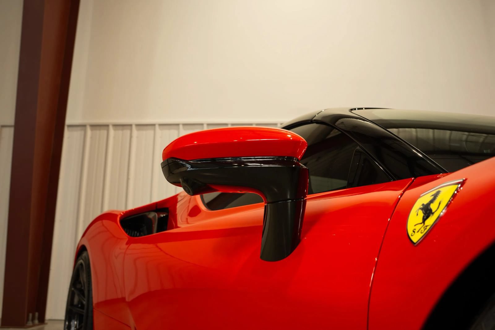 Used 2023 Ferrari SF90 Spider AWD/4WD image 17