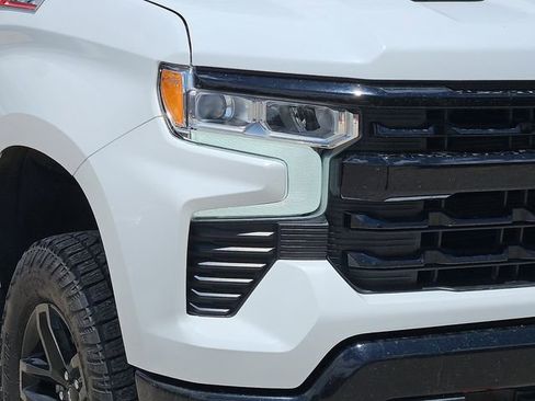 Used 2024 Chevrolet Silverado 1500 LT Trail Boss w/ Protection Package AWD/4WD image 8