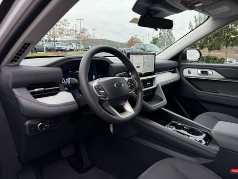 New 2026 Ford Explorer Active image 10
