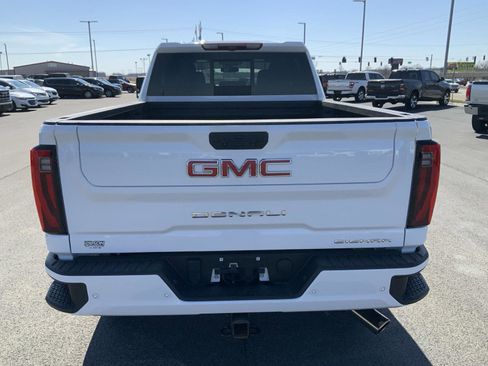 Used 2024 GMC Sierra 3500 Denali AWD/4WD image 12