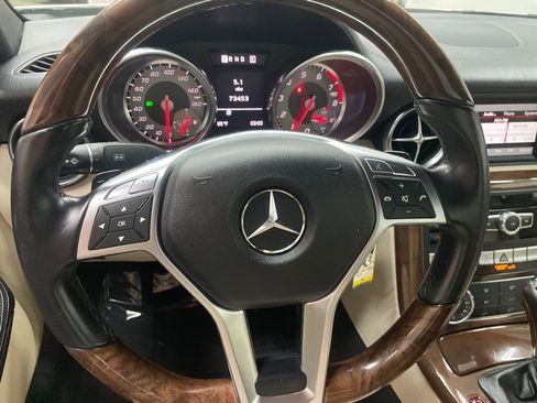 Used 2013 Mercedes-Benz SLK 250 250 image 28