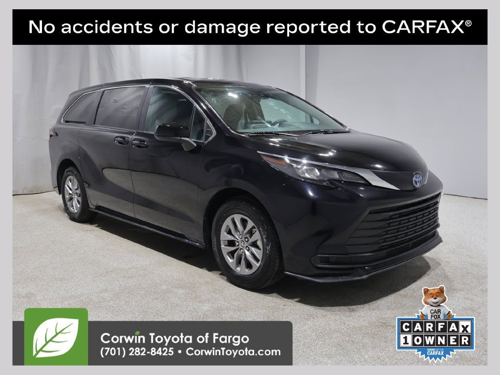 Used 2025 Toyota Sienna LE FWD 360° Tour