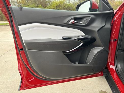 New 2026 Chevrolet Trax LT w/ Driver Confidence Package image 23