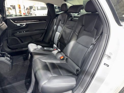 Used 2018 Volvo S90 T5 Momentum w/ Convenience Package image 57