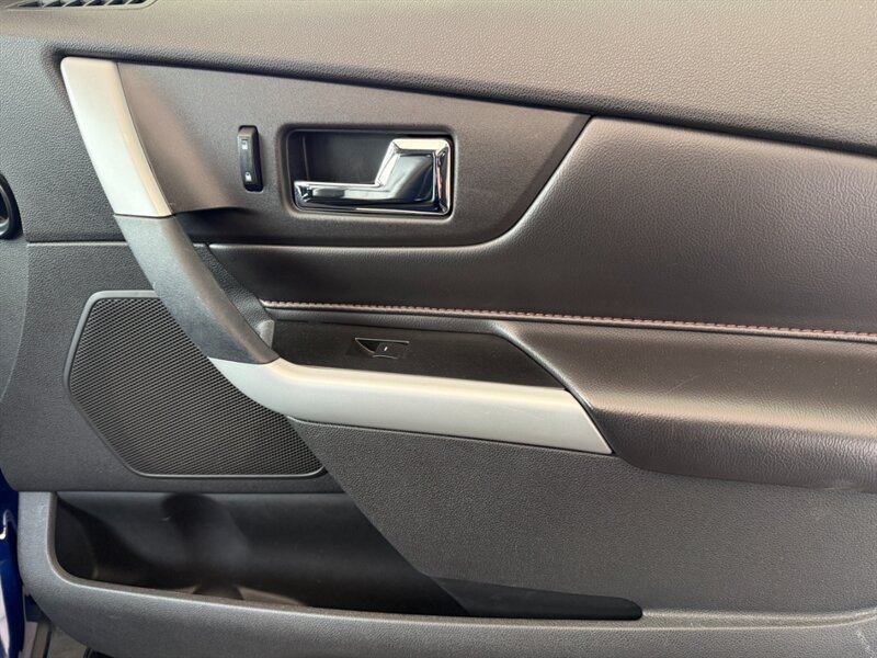 Used 2014 Ford Edge SEL w/ Equipment Group 205A FWD image 29