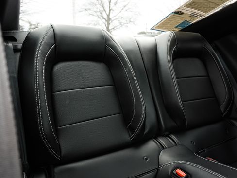 Used 2021 Ford Mustang Shelby GT500 w/ Technology Package image 31