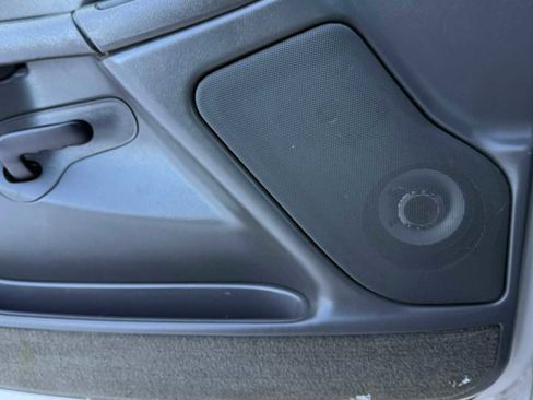 Used 2004 Chevrolet Silverado 2500 LS image 12