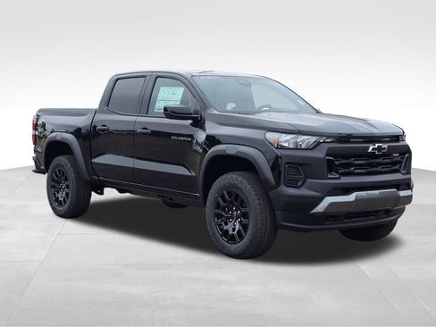 New 2026 Chevrolet Colorado Trail Boss AWD/4WD image 4