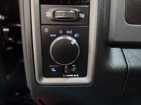 Used 2018 RAM 2500 Tradesman w/ Snow Chief Group image 37