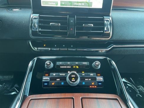 Used 2021 Lincoln Navigator L Reserve w/ Luxury Package image 36