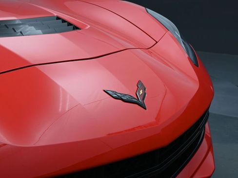 Used 2019 Chevrolet Corvette Stingray Coupe w/ Carbon Flash Badge Package image 13