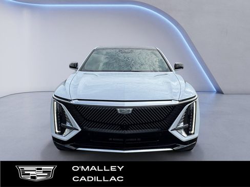 New 2026 Cadillac Lyriq Premium Luxury image 8