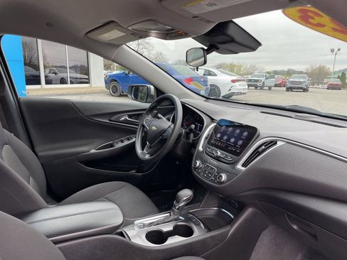 Used 2023 Chevrolet Malibu LT image 28
