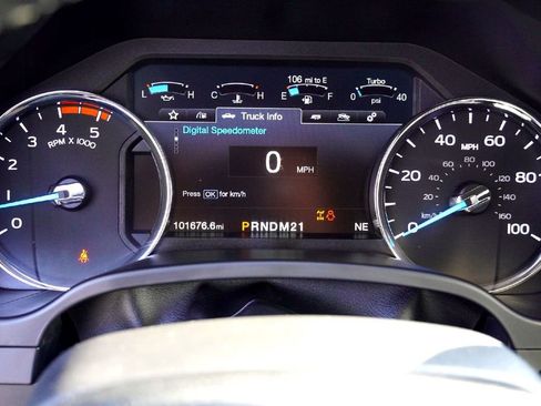 Used 2019 Ford F250 Lariat w/ Lariat Value Package image 23