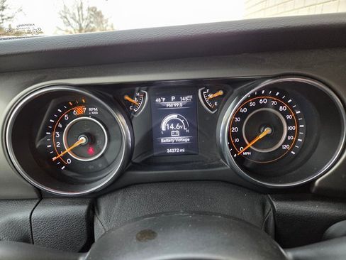 Used 2021 Jeep Wrangler Sport image 34