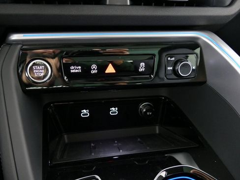 New 2025 Audi Q5 Premium Plus image 21