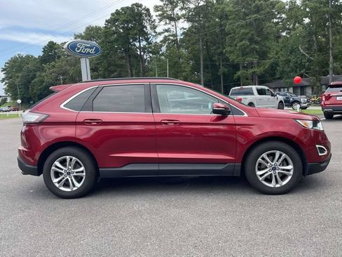 Used 2017 Ford Edge SEL w/ Equipment Group 201A FWD image 3