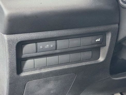 Used 2022 Mitsubishi Outlander SE AWD/4WD image 17