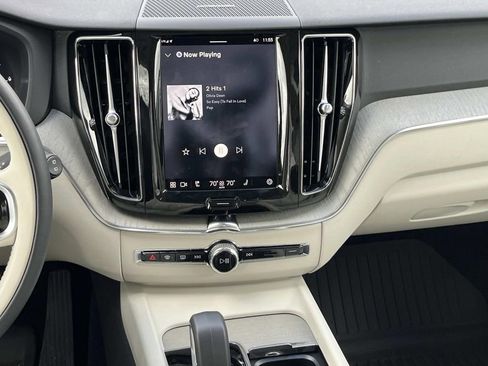 Used 2025 Volvo XC60 T8 Plus w/ Protection Package Premier image 16