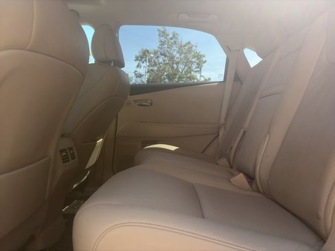 Used 2015 Lexus RX 450h AWD image 23