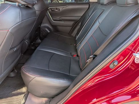 Used 2023 Toyota RAV4 LE image 10