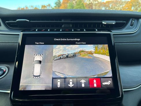 New 2025 Jeep Grand Cherokee L Limited w/ Luxury Tech Group II image 14